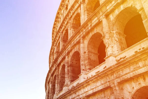 Colosseum (Coliseum) Roma, İtalya duvarının (tonda gün batımında) — Stok fotoğraf