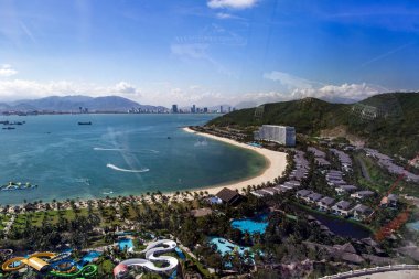 Vietnam 2018-01-08 Nha Trang şehirde yakınındaki adada eğlence parkı Vinpearl Tarih ('dan dönme dolap) havadan görünümü
