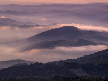 Beskid Wyspowy Dağları - Polonya Karpatları 