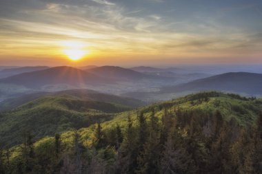 Beskid Wyspowy Dağları - Polonya Karpatları 