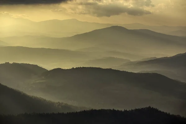 Montañas Beskid Wyspowy - Polonia Cárpatos — Foto de Stock