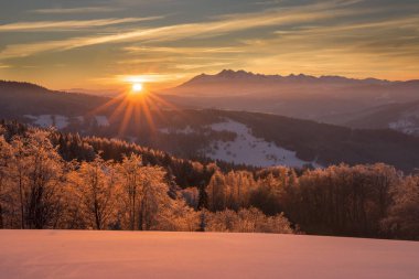 Beskid Sadecki dağlar - Polonya Karpatlar 