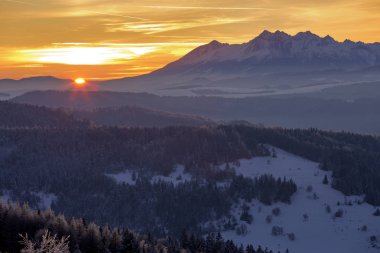 Beskid Sadecki dağlar - Polonya Karpatlar 