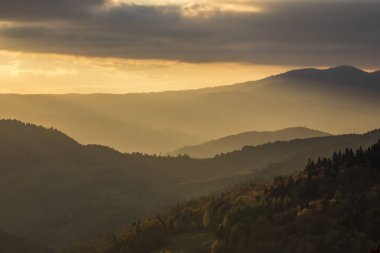 Beskid Sadecki dağlar - Polonya Karpatlar