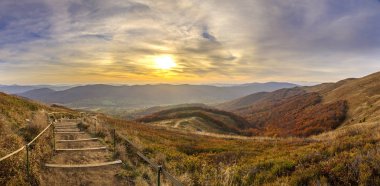 Bieszczady Dağlar - Polonya Karpatlar