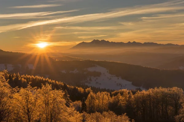 Beskid Sadecki dağlar - Polonya Karpatlar 