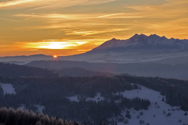 Beskid Sadecki dağlar - Polonya Karpatlar 