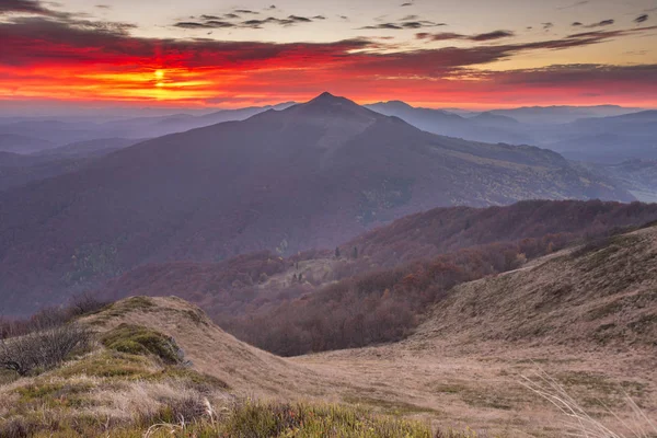 Bieszczady-Gebirge - Polnische Karpaten — Stockfoto