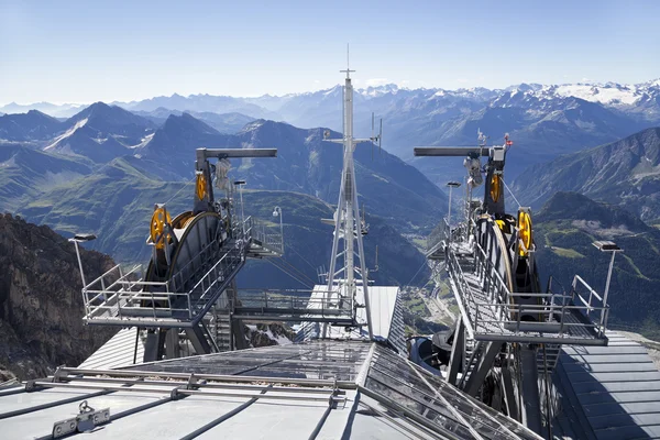 Detalhe do equipamento de teleférico. Courmayeur Valley — Fotografia de Stock