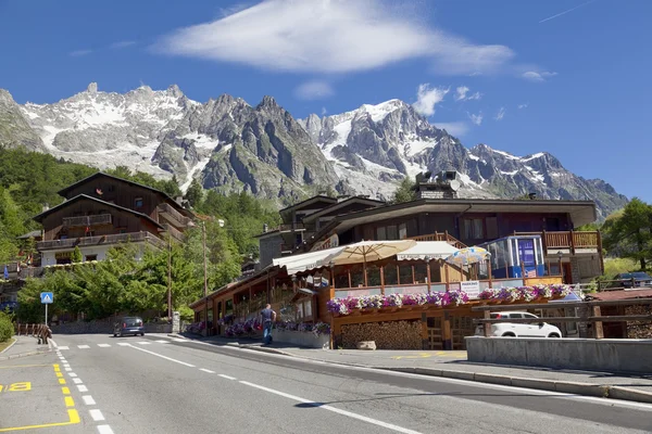 Lado italiano Mont Blanc paisagem de verão . — Fotografia de Stock