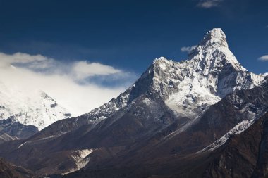Everest 'e kadar, Khumbu Vadisi, Sagarmatha Ulusal Parkı, Nepal Himalayaları.