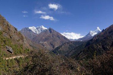 Everest 'e kadar, Khumbu Vadisi, Sagarmatha Ulusal Parkı, Nepal Himalayaları.