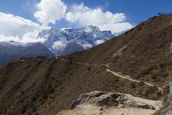通往珠穆朗玛峰大本营 昆布山谷 萨加玛塔国家公园 尼泊尔希玛拉亚群岛 — 图库照片