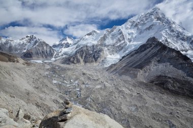 Everest 'e kadar, Khumbu Vadisi, Sagarmatha Ulusal Parkı, Nepal Himalayaları.