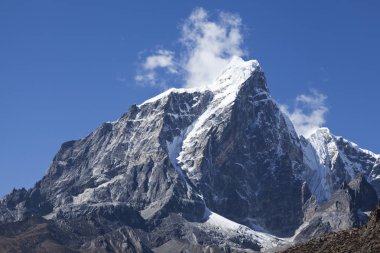 Way to Everest base camp, Khumbu valley, Sagarmatha national park, Nepalese himalayas clipart