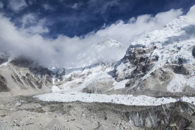 Everest 'e kadar, Khumbu Vadisi, Sagarmatha Ulusal Parkı, Nepal Himalayaları.