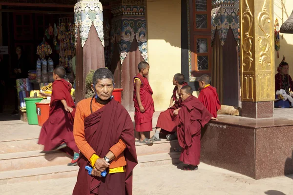 Katmandu Nepal Cirka Νοεμβριοσ 2017 Παλαιός Βουδιστής Μοναχός Μπροστά Από Royalty Free Εικόνες Αρχείου