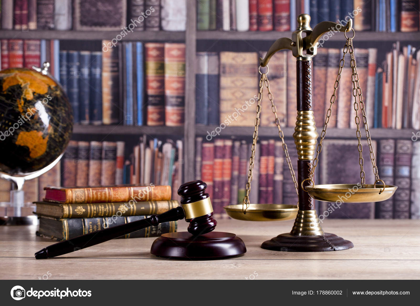 Judge Gavel Scales Justice Law Books Background Legal Office ⬇ Stock