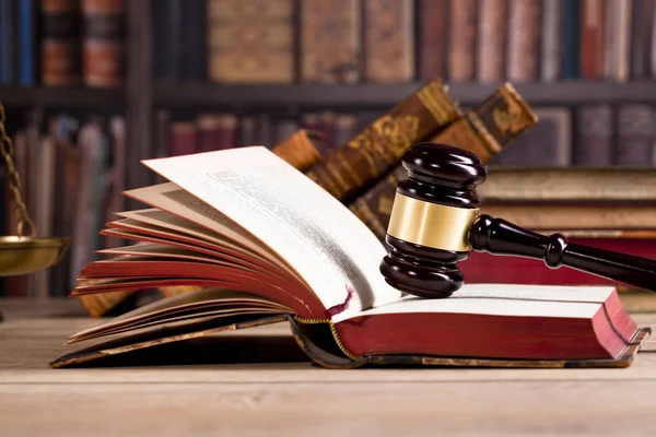 Hakimin Tokmak Hukuk Kitapları Arka Plan Hukuk Kavramı Hukuk Adalet — Stok fotoğraf