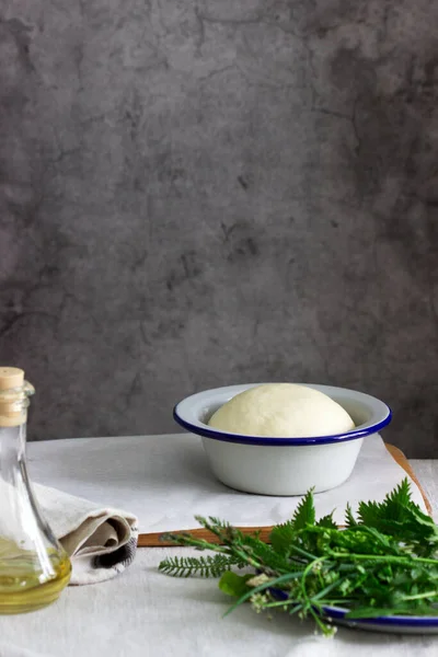 Dough Vegetable Oil Various Herbs Making Bread Rustic Style Selective — Stock Photo, Image