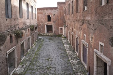Roma, İtalya - 3 Şubat 2020: Via Biberatica 'dan Trajan Pazarı
