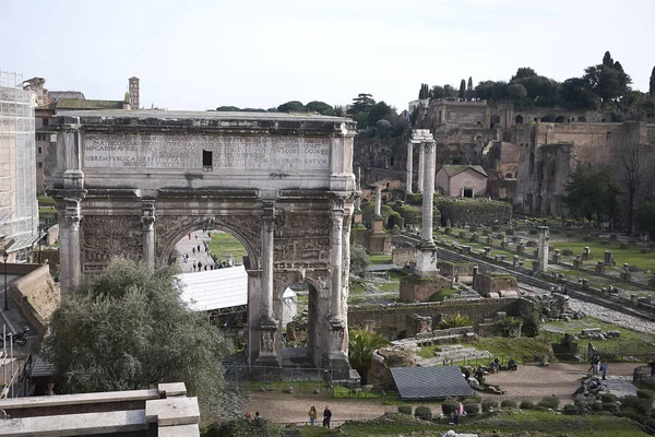 Ρώμη Ιταλία Φεβρουαρίου 2020 Άποψη Του Ρωμαϊκού Φόρουμ Από Τον — Φωτογραφία Αρχείου