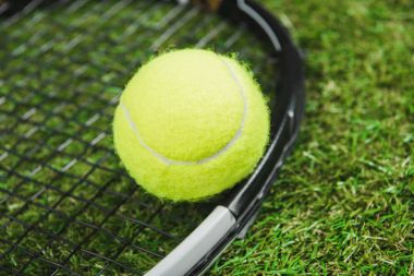 Tennis racquet and ball 3 clipart