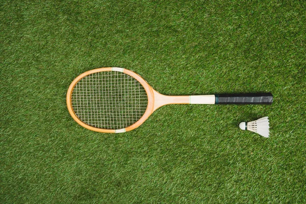 Badminton racket and shuttlecock — Stock Photo, Image