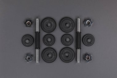 Metal barbell ve ağırlık