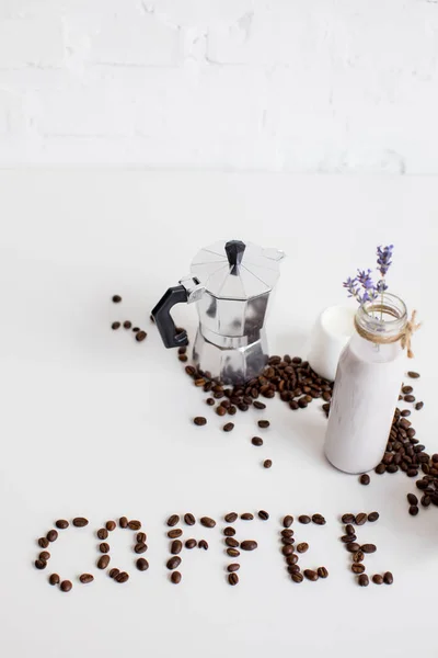 Fransk press och kaffe — Stockfoto
