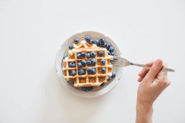 Waffle yemek
