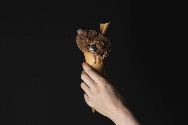 шоколадное мороженое 