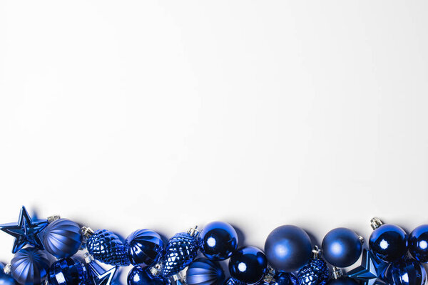 Рождественские игрушки фон
