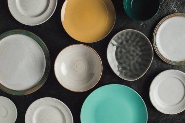 various ceramic plates clipart
