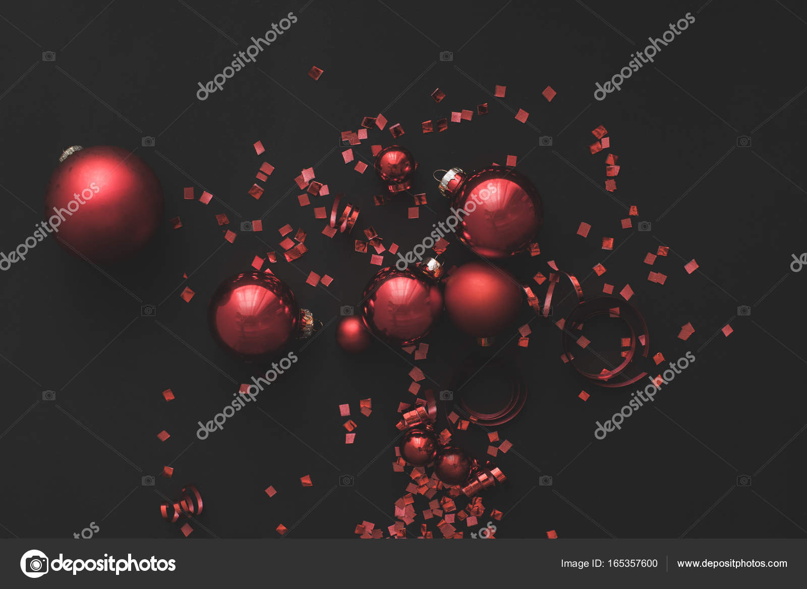 Christmas balls and confetti — Stock Photo © AntonMatyukha 165357600