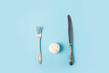 macaron, fork and knife clipart