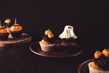 Cadılar Bayramı cupcakes