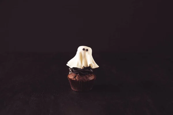 Cupcake fantasma halloween — Fotografia de Stock