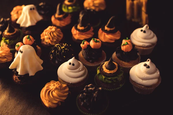 Cupcake di Halloween fatti in casa — Foto Stock