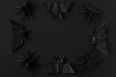 Cadılar Bayramı çerçeve yarasalar ve örümcekler