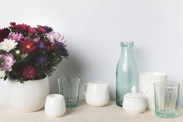 Empty glass and ceramic utensils — Stock Photo, Image