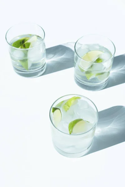 Gin Tonic cocktail — Free Stock Photo