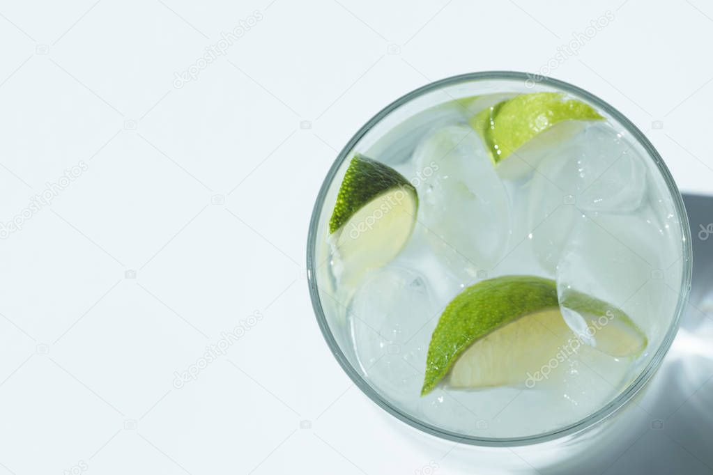 Gin Tonic cocktail 