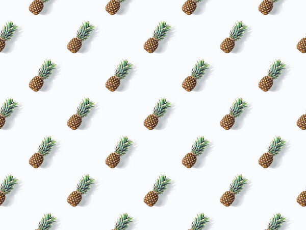 pineapples pattern