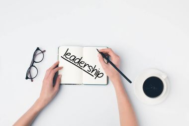 not defterinde yazılı liderlik