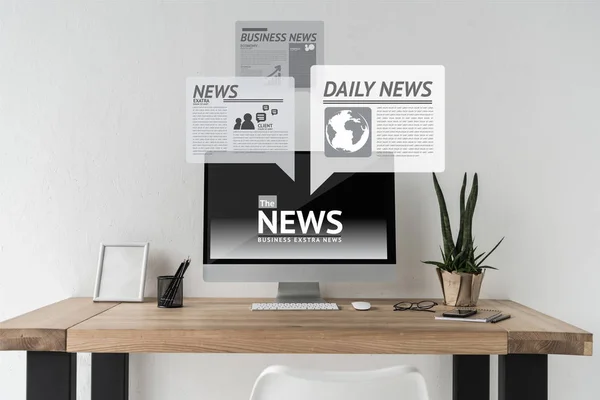 Ordenador con noticias en pantalla —  Fotos de Stock