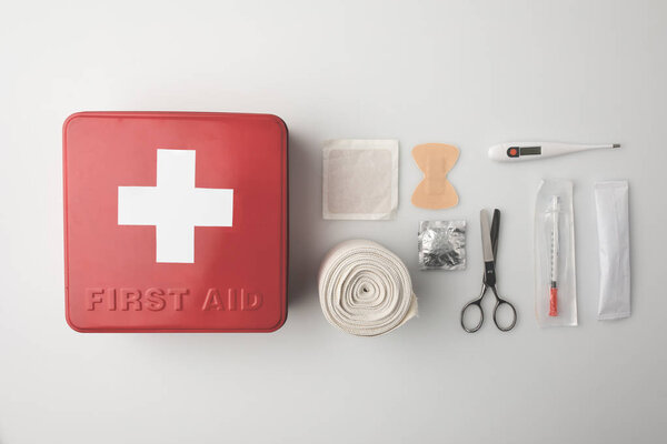 first-aid kit 