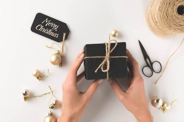 present and merry christmas tag