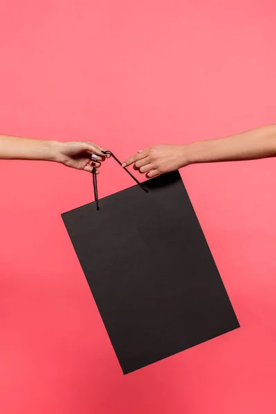 Vrouwen houden van de boodschappentas — Stockfoto