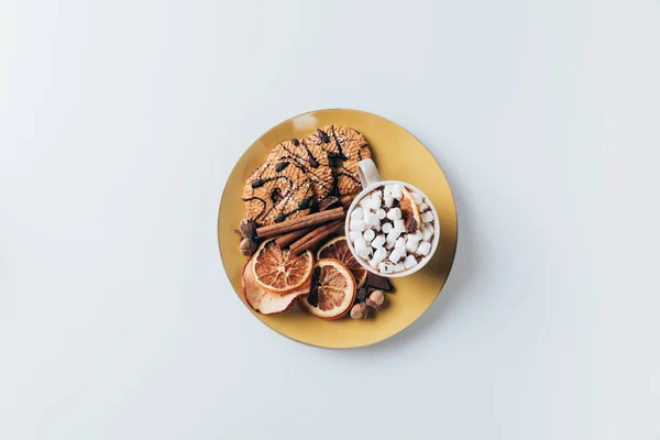 Plate with cookies and cup of cacao — Stock Photo, Image